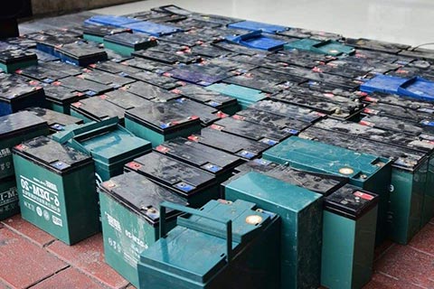 深泽留村乡专业回收叉车蓄电池✔专业回收新能源电池✔理士UPS蓄电池回收